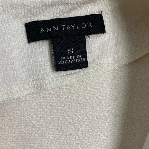 White Ann Taylor Twist-Front Top Size Small - Picture 8 of 8